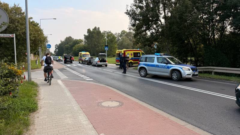 Zderzenie na ul. Cieszkowskiego koło rzeki Cybiny